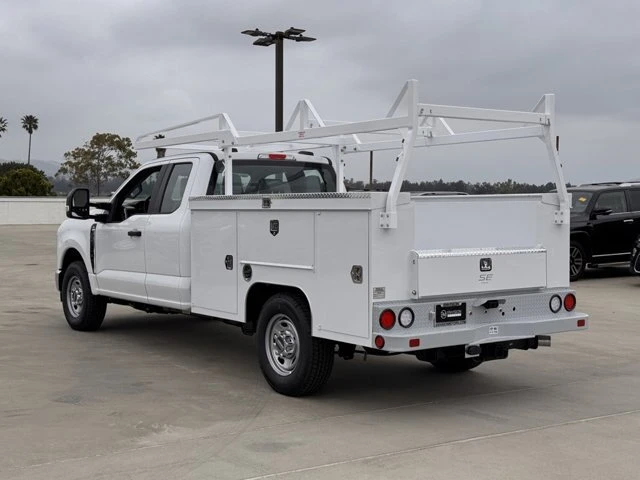2025 Ford Super Duty 5th Gen - Image 10 of 12
