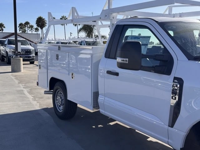 2025 Ford Super Duty 5th Gen - Image 5 of 12