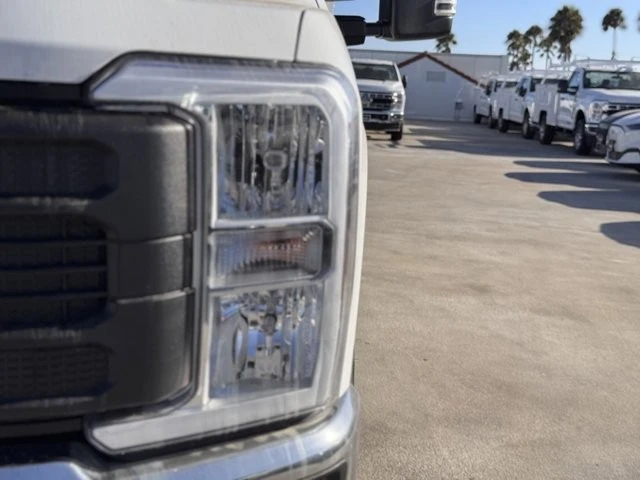 2025 Ford Super Duty 5th Gen - Image 8 of 12