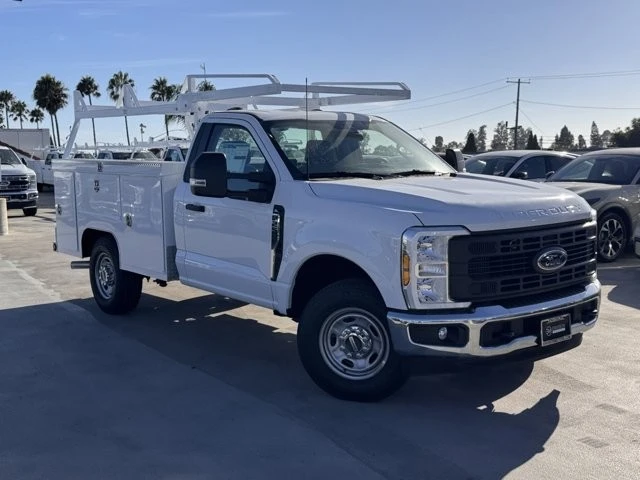 2025 Ford Super Duty 5th Gen - Image 2 of 12