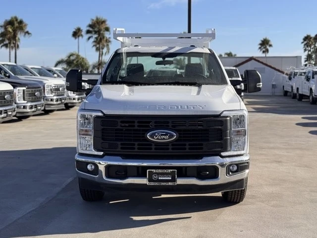 2025 Ford Super Duty 5th Gen - Image 6 of 12