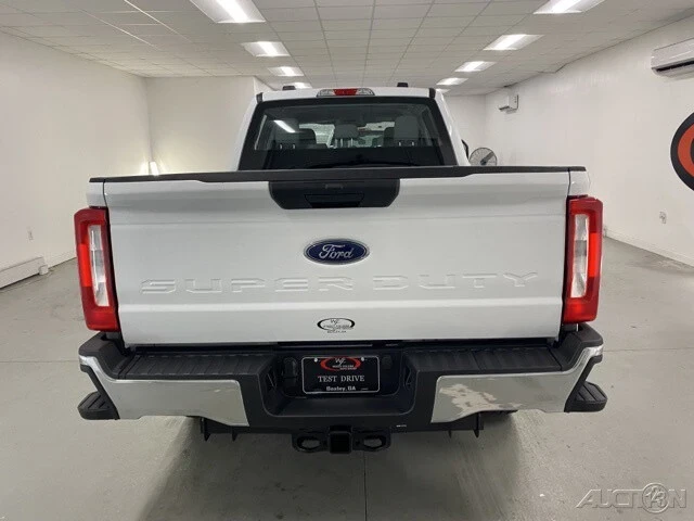 2025 Ford Super Duty 5th Gen - Image 8 of 12