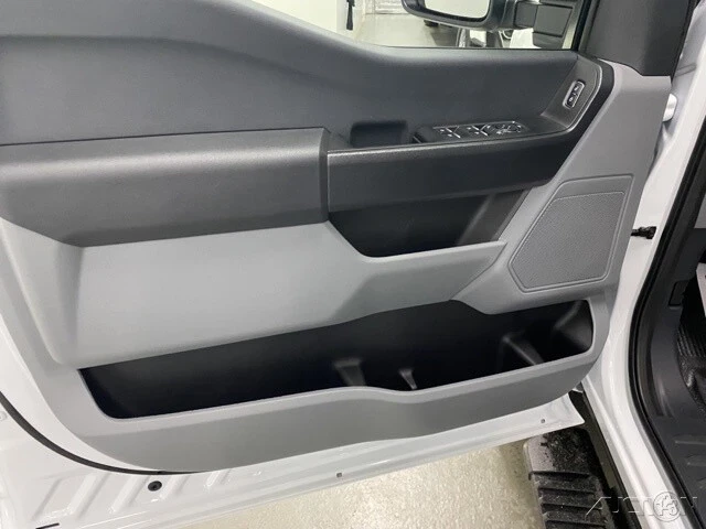 2025 Ford Super Duty 5th Gen - Image 10 of 12