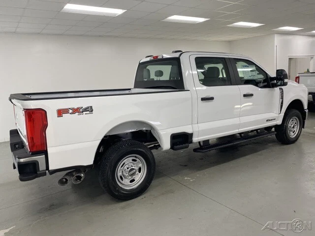 2025 Ford Super Duty 5th Gen - Image 7 of 12