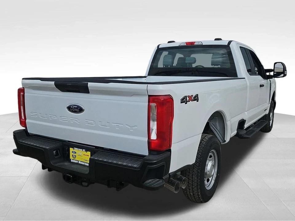 2025 Ford Super Duty 5th Gen - Image 13 of 21