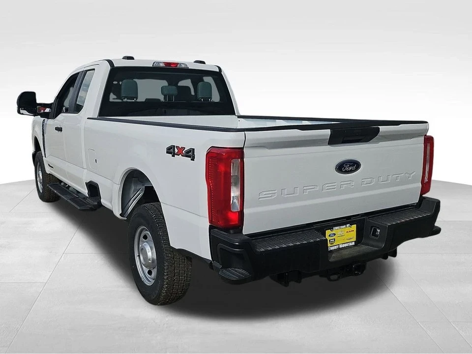 2025 Ford Super Duty 5th Gen - Image 15 of 21