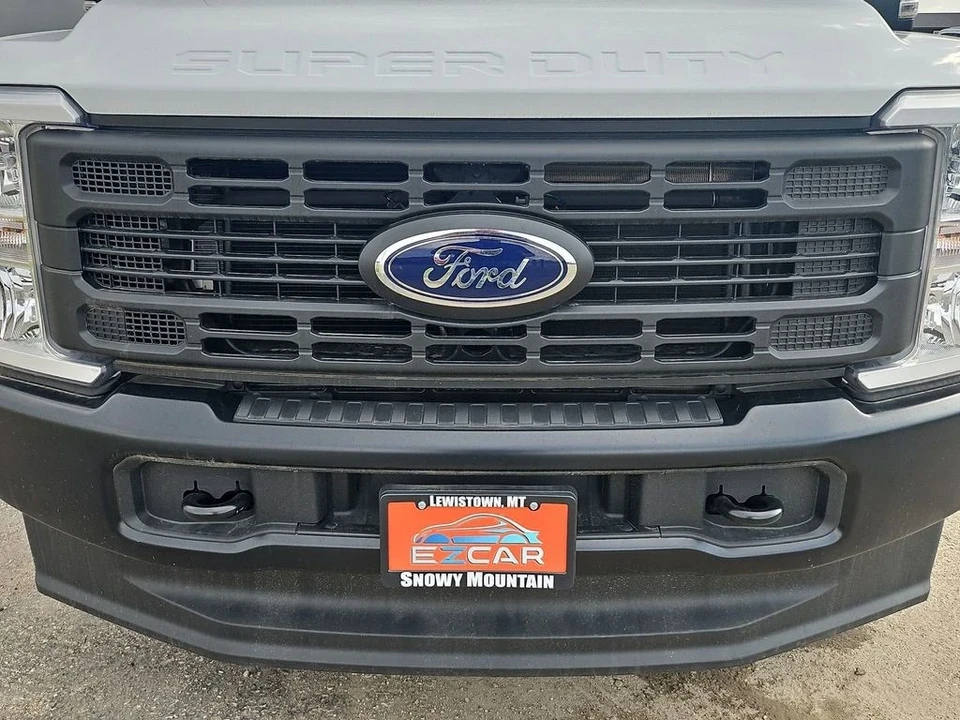 2025 Ford Super Duty 5th Gen - Image 19 of 21