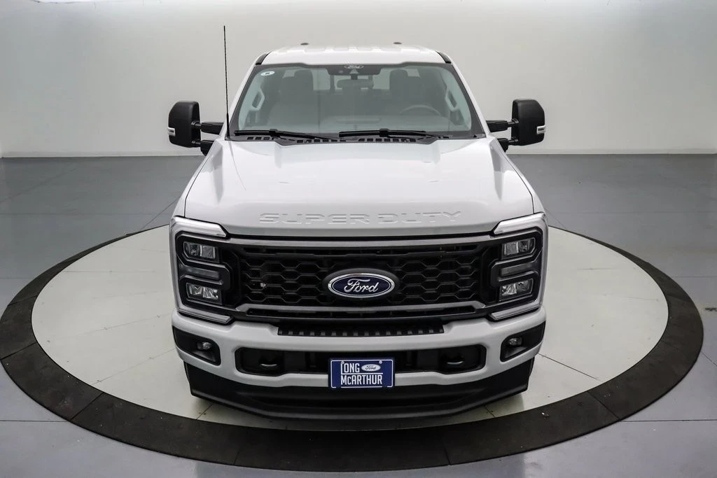 2025 Ford Super Duty 5th Gen - Image 12 of 21