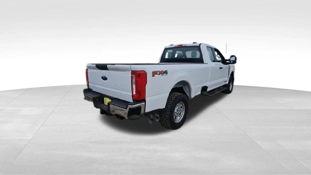 2025 Ford Super Duty 5th Gen - Image 8 of 21