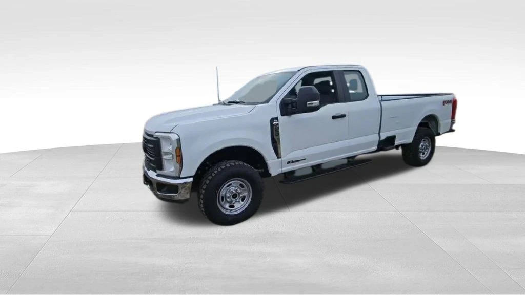 2025 Ford Super Duty 5th Gen - Image 4 of 21
