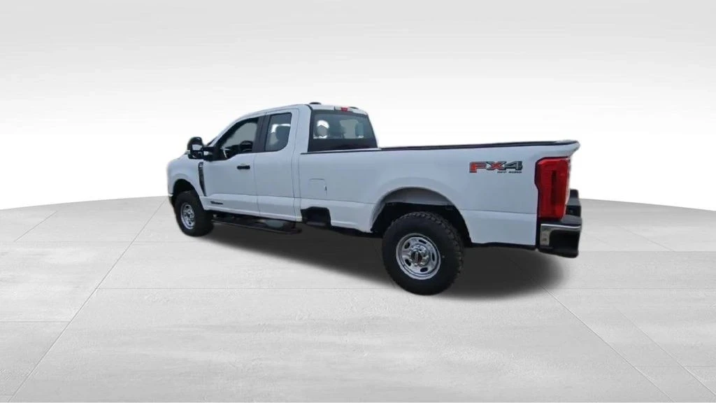2025 Ford Super Duty 5th Gen - Image 6 of 21