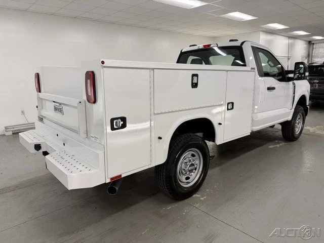 2025 Ford Super Duty 5th Gen - Image 5 of 12