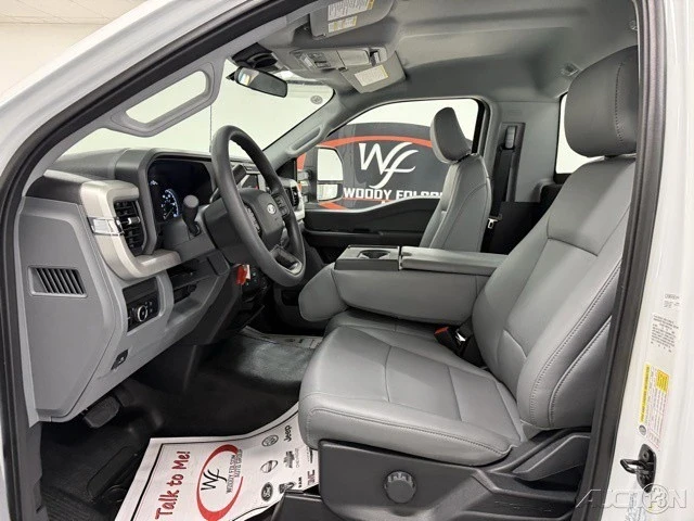 2025 Ford Super Duty 5th Gen - Image 9 of 12