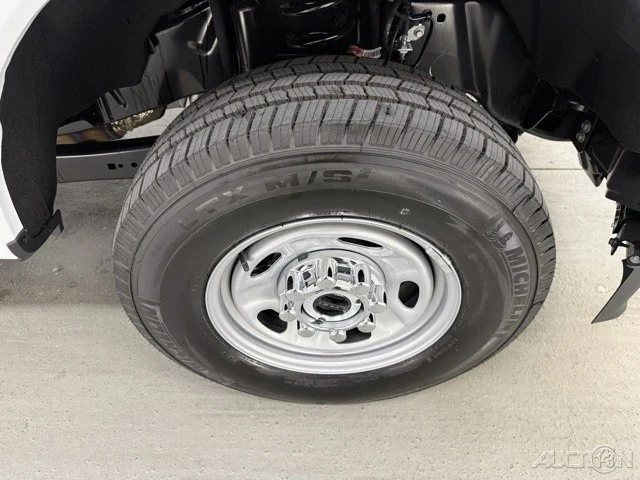 2025 Ford Super Duty 5th Gen - Image 4 of 12