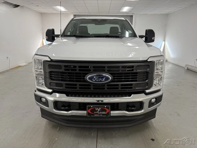 2025 Ford Super Duty 5th Gen - Image 2 of 12