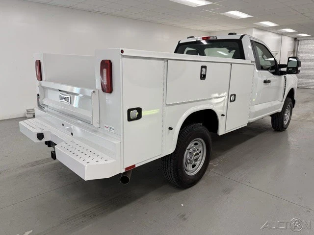 2025 Ford Super Duty 5th Gen - Image 5 of 12