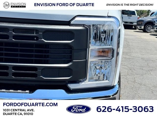 2025 Ford Super Duty 5th Gen - Image 7 of 12
