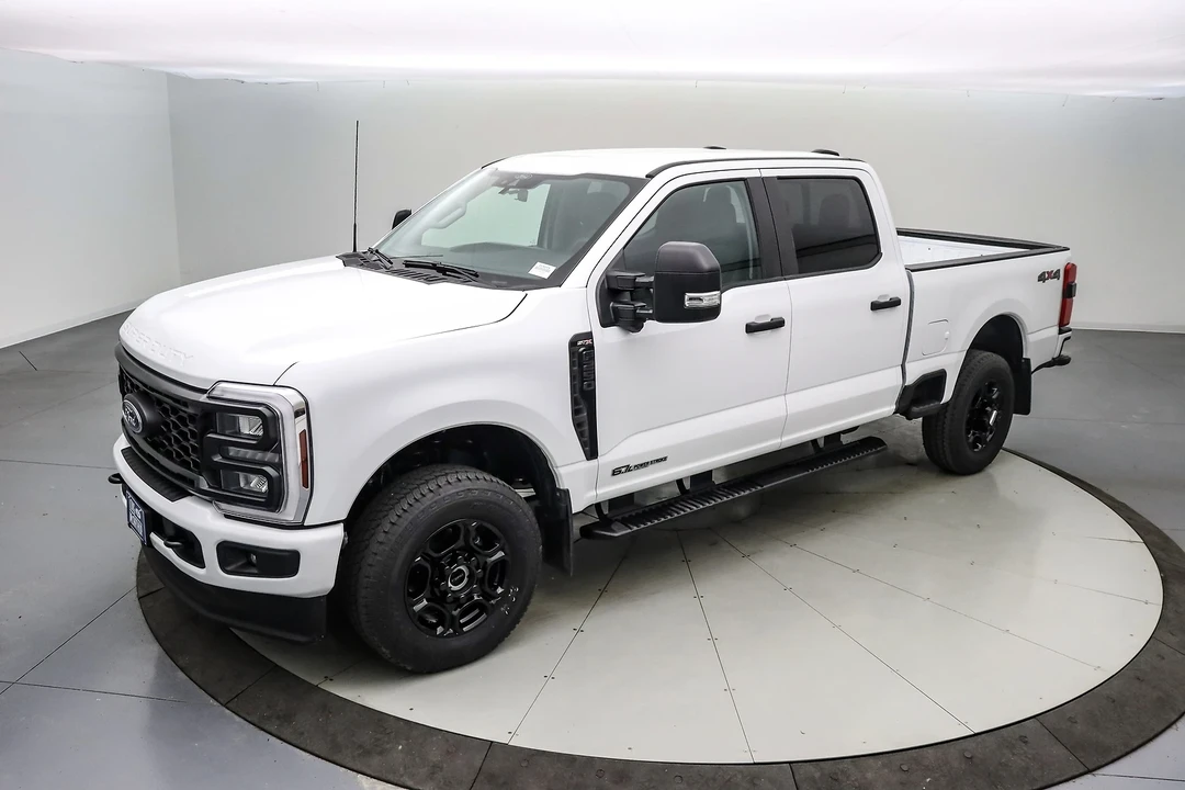 2025 Ford Super Duty 5th Gen - Image 10 of 21