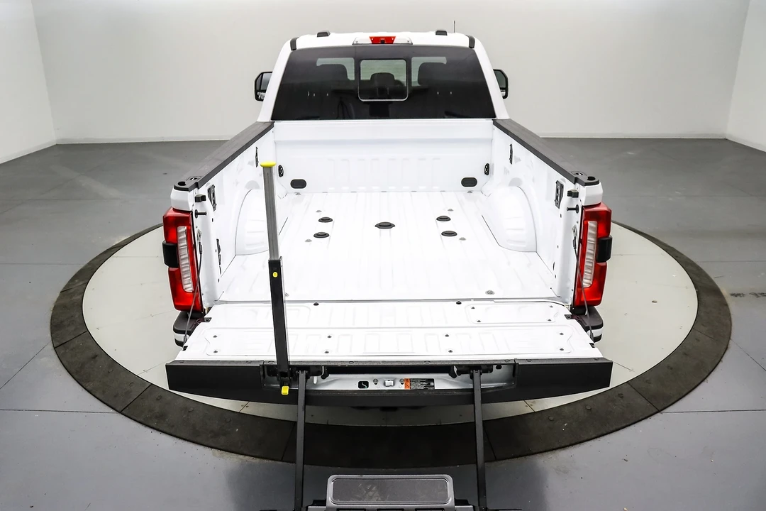 2025 Ford Super Duty 5th Gen - Image 7 of 21