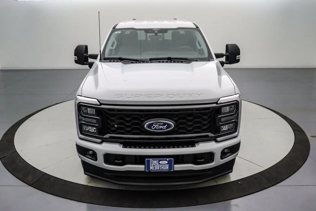 2025 Ford Super Duty 5th Gen - Image 12 of 21