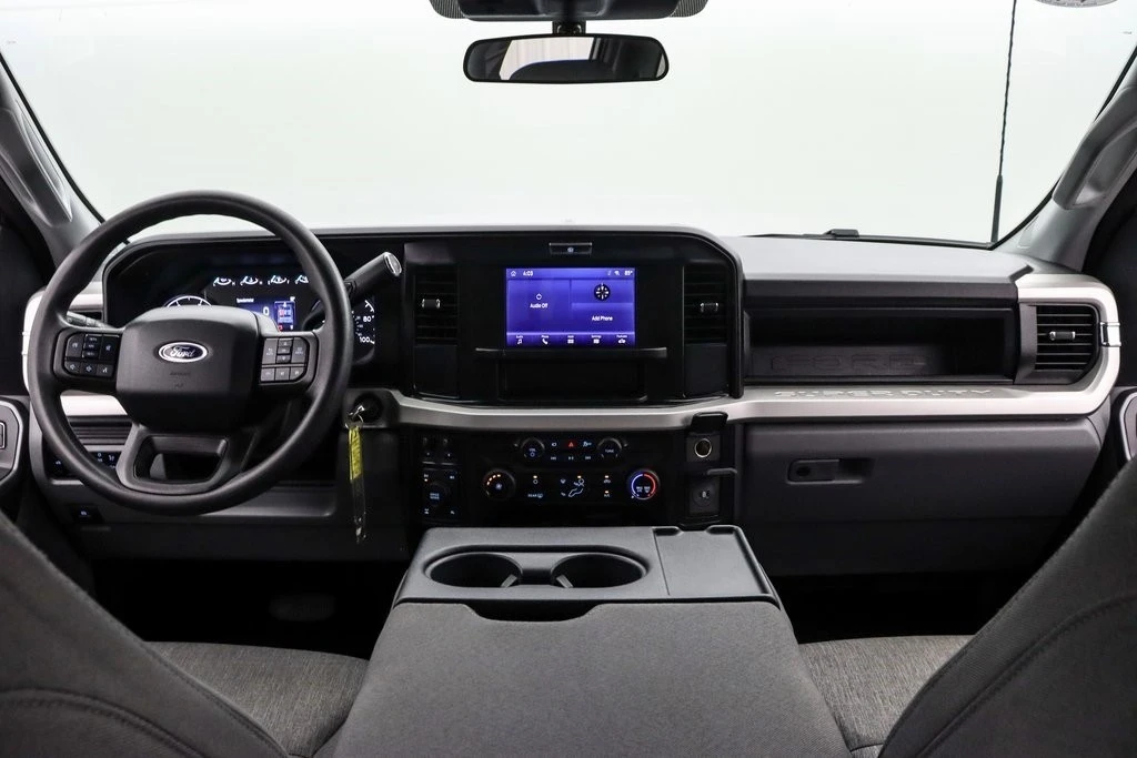 2025 Ford Super Duty 5th Gen - Image 17 of 21