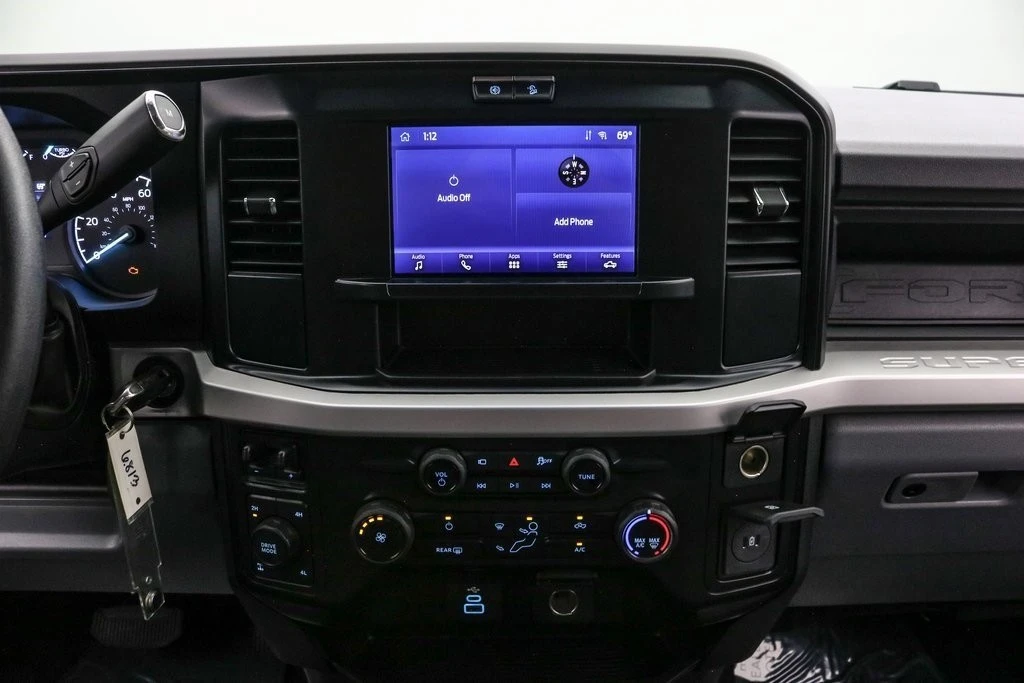2025 Ford Super Duty 5th Gen - Image 17 of 21