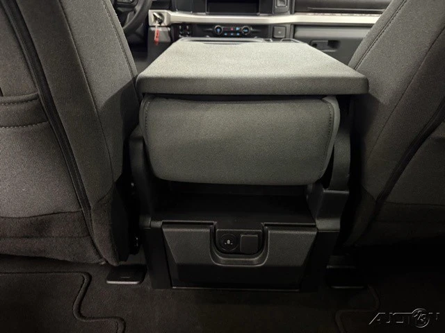 2025 Ford Super Duty 5th Gen - Image 14 of 18