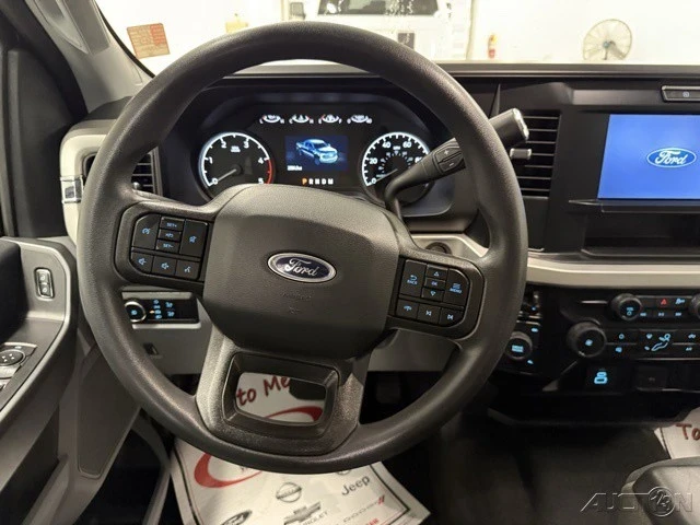 2025 Ford Super Duty 5th Gen - Image 15 of 18