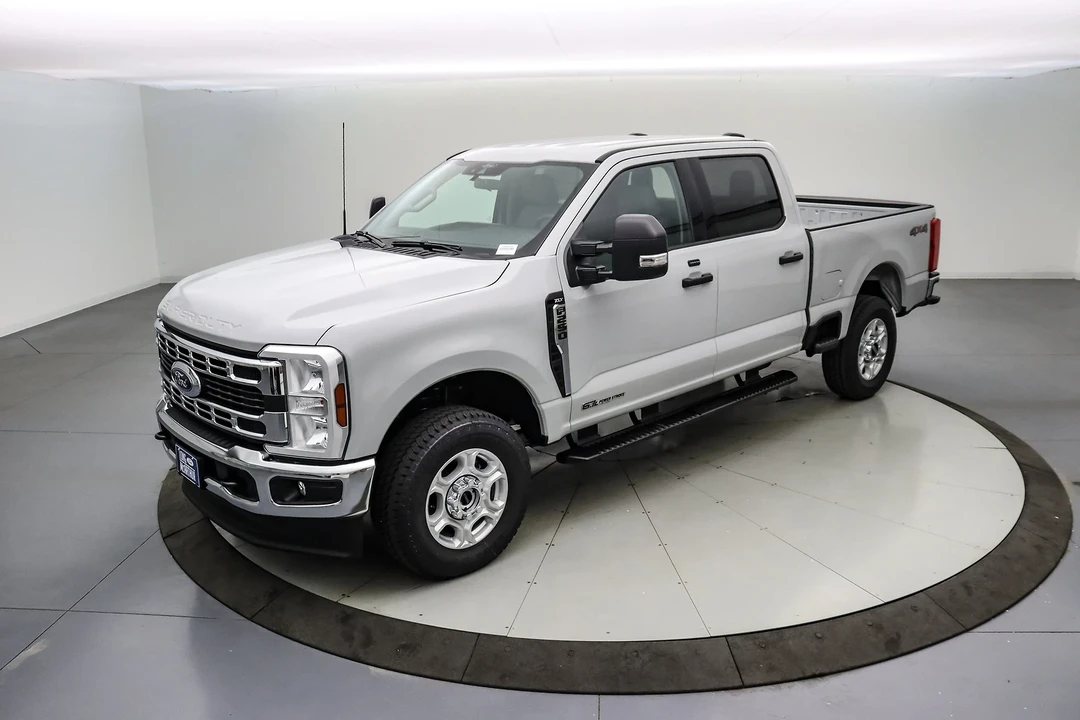 2025 Ford Super Duty 5th Gen - Image 10 of 21