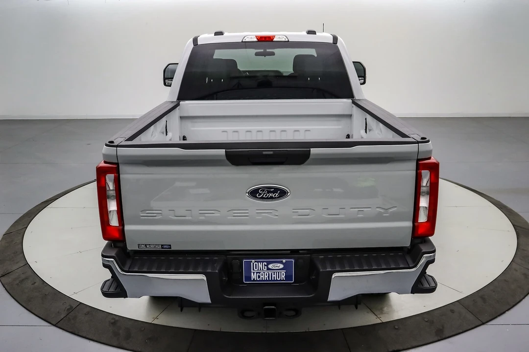 2025 Ford Super Duty 5th Gen - Image 6 of 21