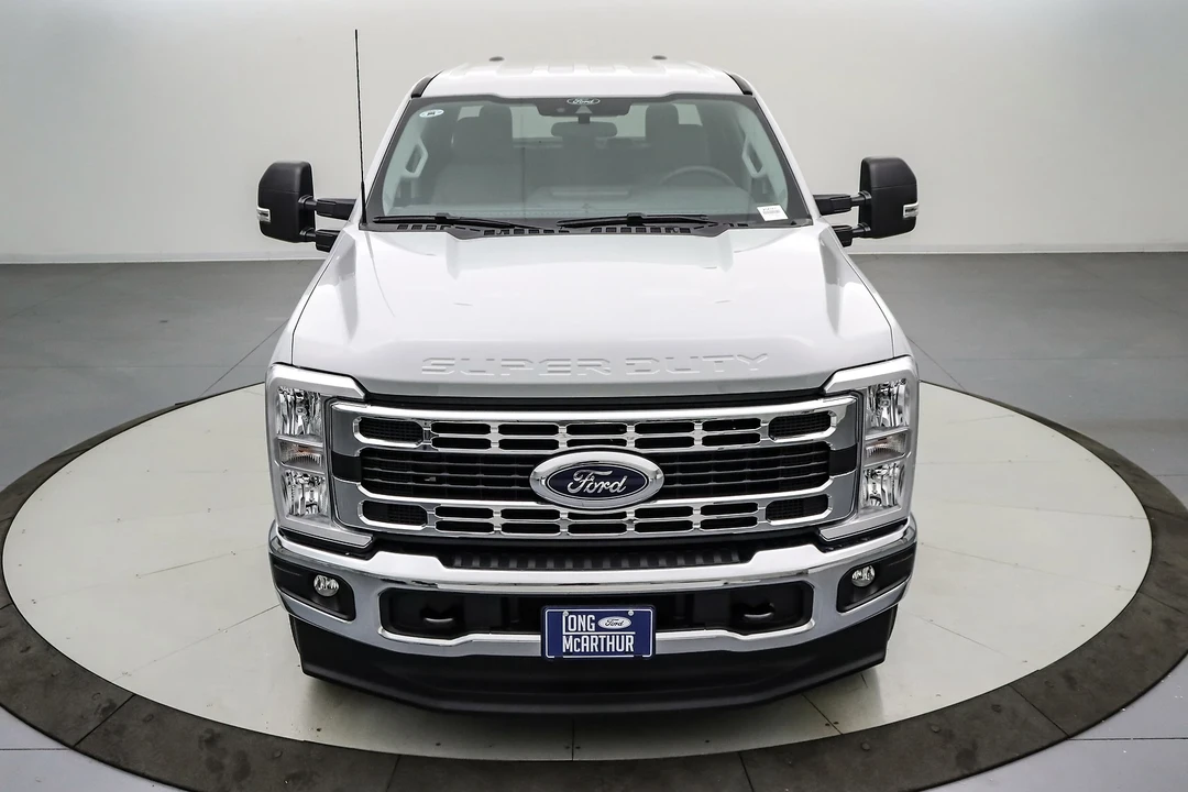 2025 Ford Super Duty 5th Gen - Image 11 of 21