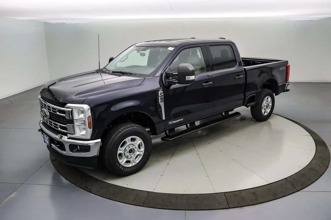 2025 Ford Super Duty 5th Gen - Image 10 of 21