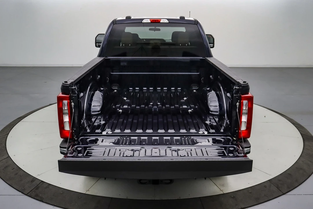 2025 Ford Super Duty 5th Gen - Image 7 of 21
