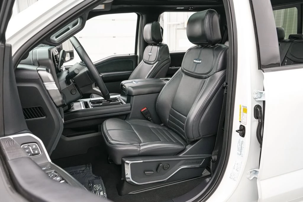 2025 Ford Super Duty 5th Gen - Image 16 of 21