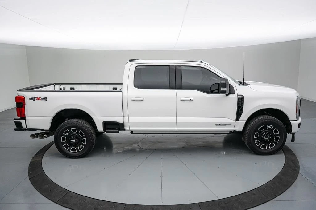 2025 Ford Super Duty 5th Gen - Image 4 of 21
