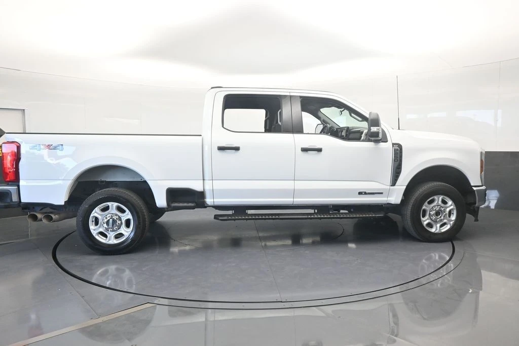 2025 Ford Super Duty 5th Gen - Image 7 of 12