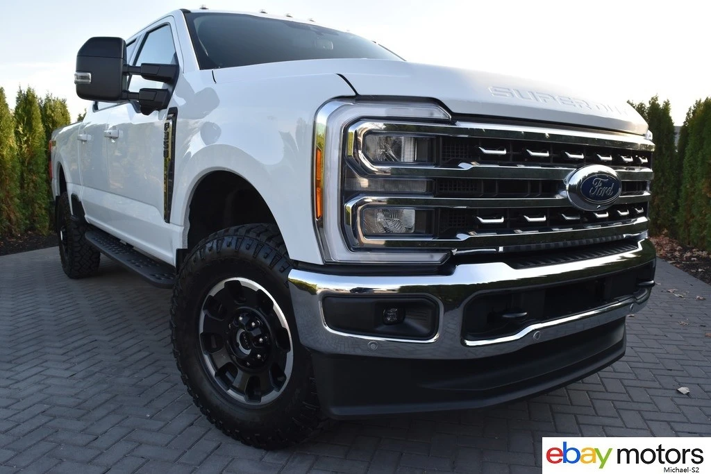 2025 Ford Super Duty 5th Gen - Image 2 of 21