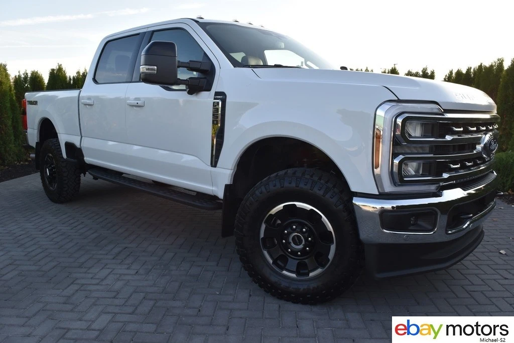 2025 Ford Super Duty 5th Gen - Image 3 of 21