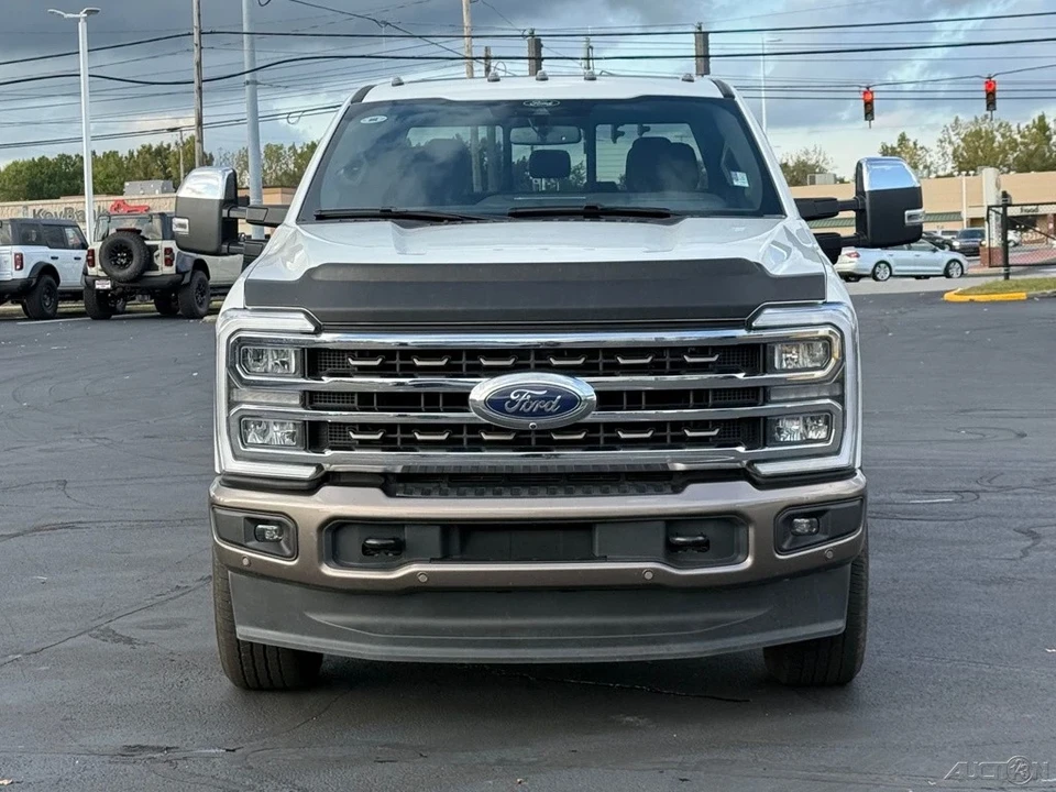 2025 Ford Super Duty 5th Gen - Image 8 of 12
