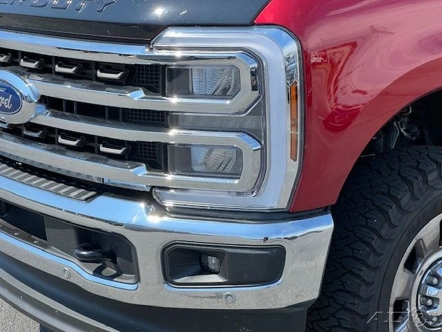 2025 Ford Super Duty 5th Gen - Image 9 of 12