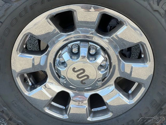 2025 Ford Super Duty 5th Gen - Image 10 of 12