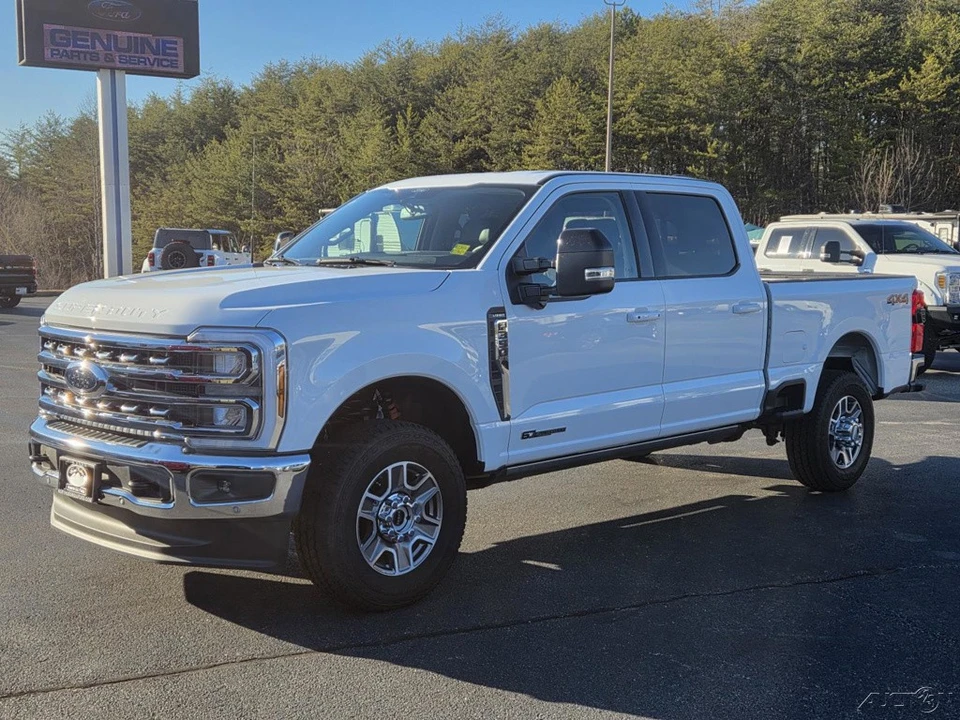 2025 Ford Super Duty 5th Gen - Image 15 of 21