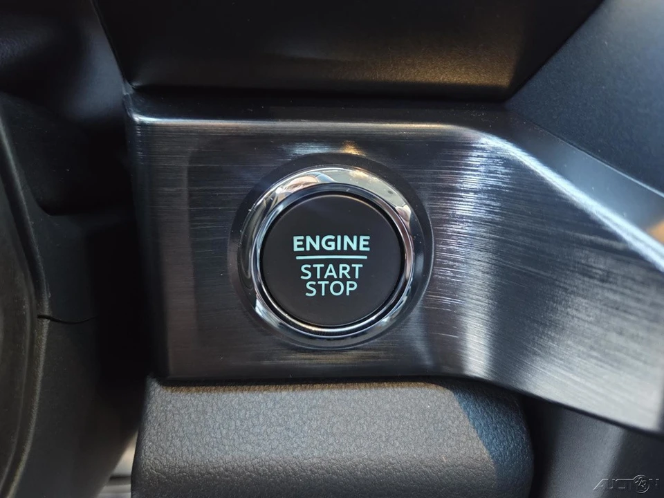 2025 Ford Super Duty 5th Gen - Image 19 of 21