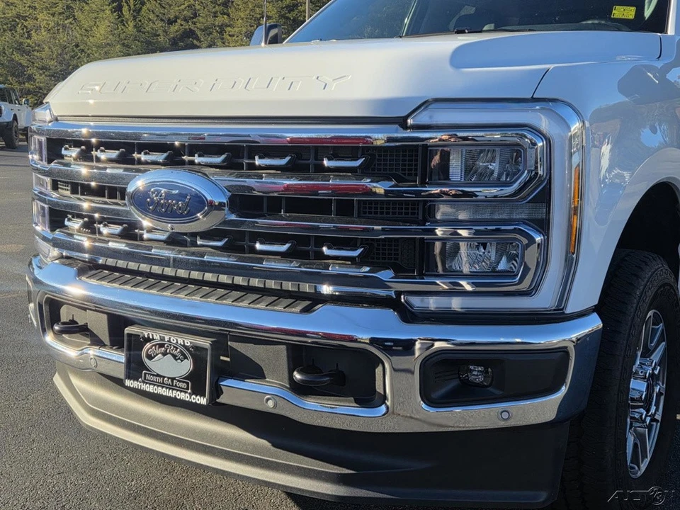 2025 Ford Super Duty 5th Gen - Image 3 of 21