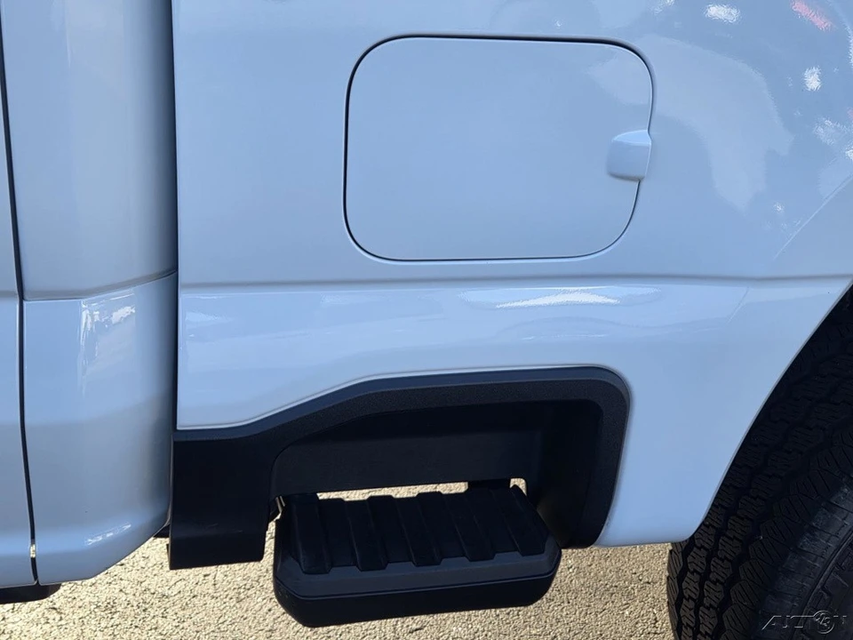 2025 Ford Super Duty 5th Gen - Image 5 of 21