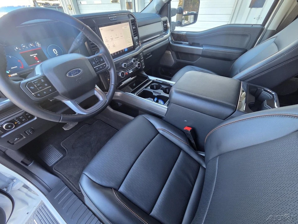 2025 Ford Super Duty 5th Gen - Image 14 of 21