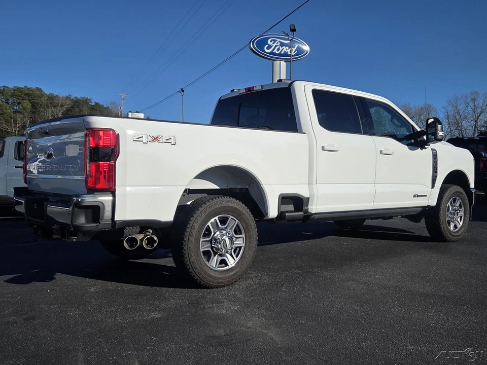 2025 Ford Super Duty 5th Gen - Image 2 of 21