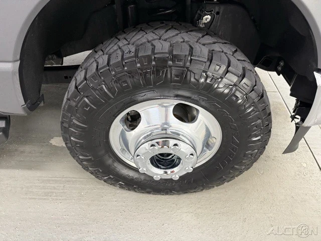 2025 Ford Super Duty 5th Gen - Image 4 of 21