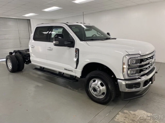 2025 Ford Super Duty 5th Gen - Image 7 of 12
