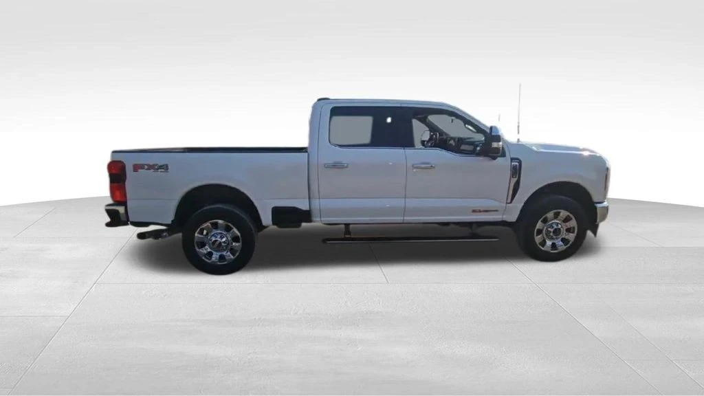 2025 Ford Super Duty 5th Gen - Image 9 of 21
